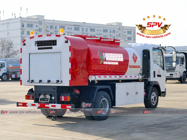 6,000 Litres Refueler Truck Sinotruk - RB 6,000 Litres Refueler Truck Sinotruk - RB